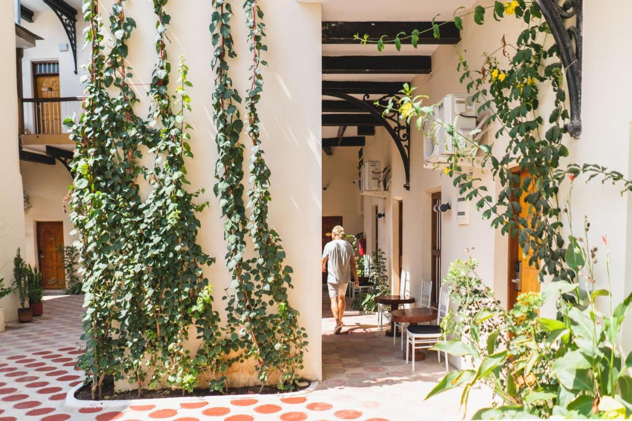 Antonio Garden Hotel Zanzibar 外观 照片